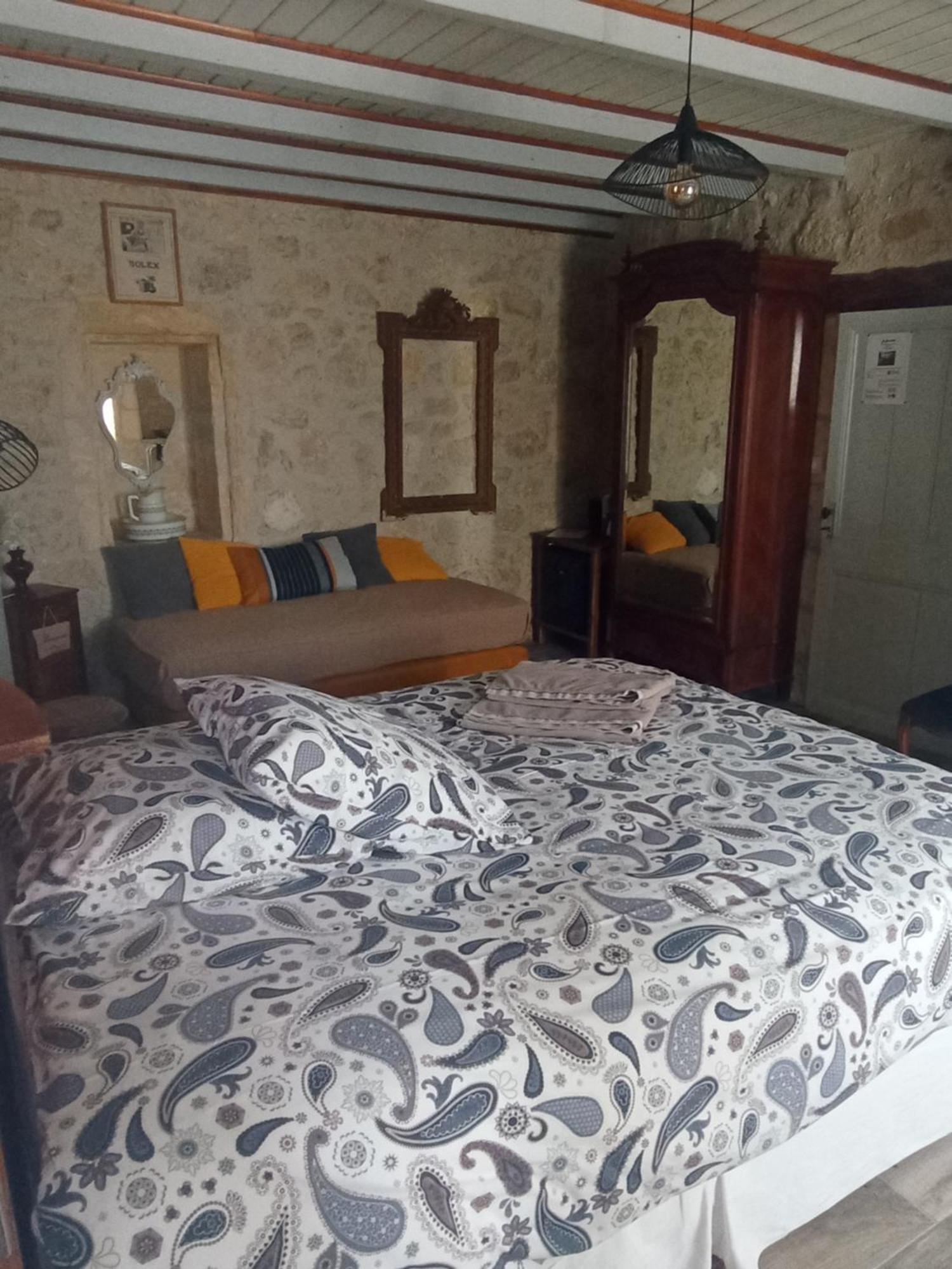 Bed and Breakfast La Girondine Galgon Exterior foto