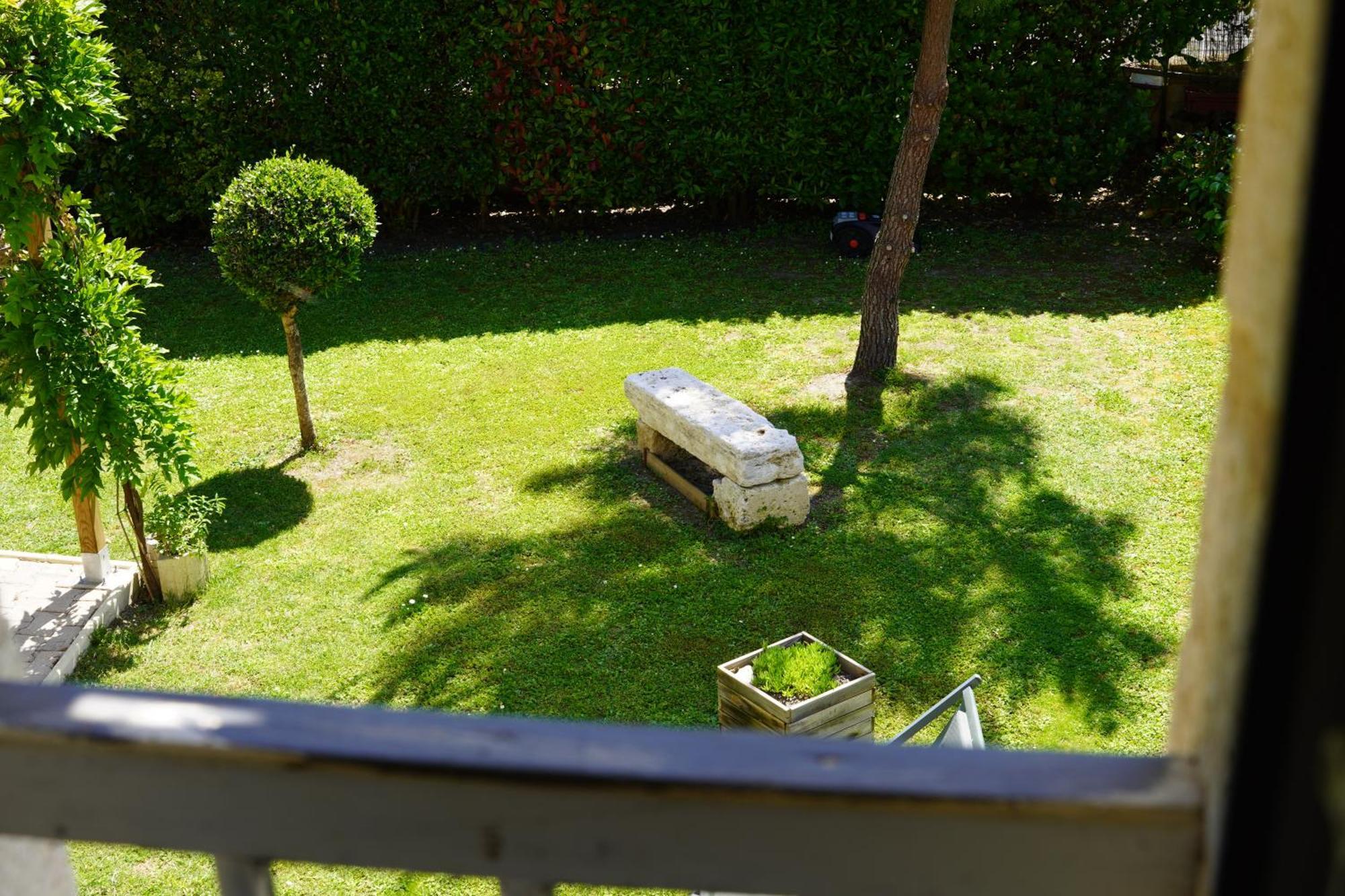 Bed and Breakfast La Girondine Galgon Exterior foto