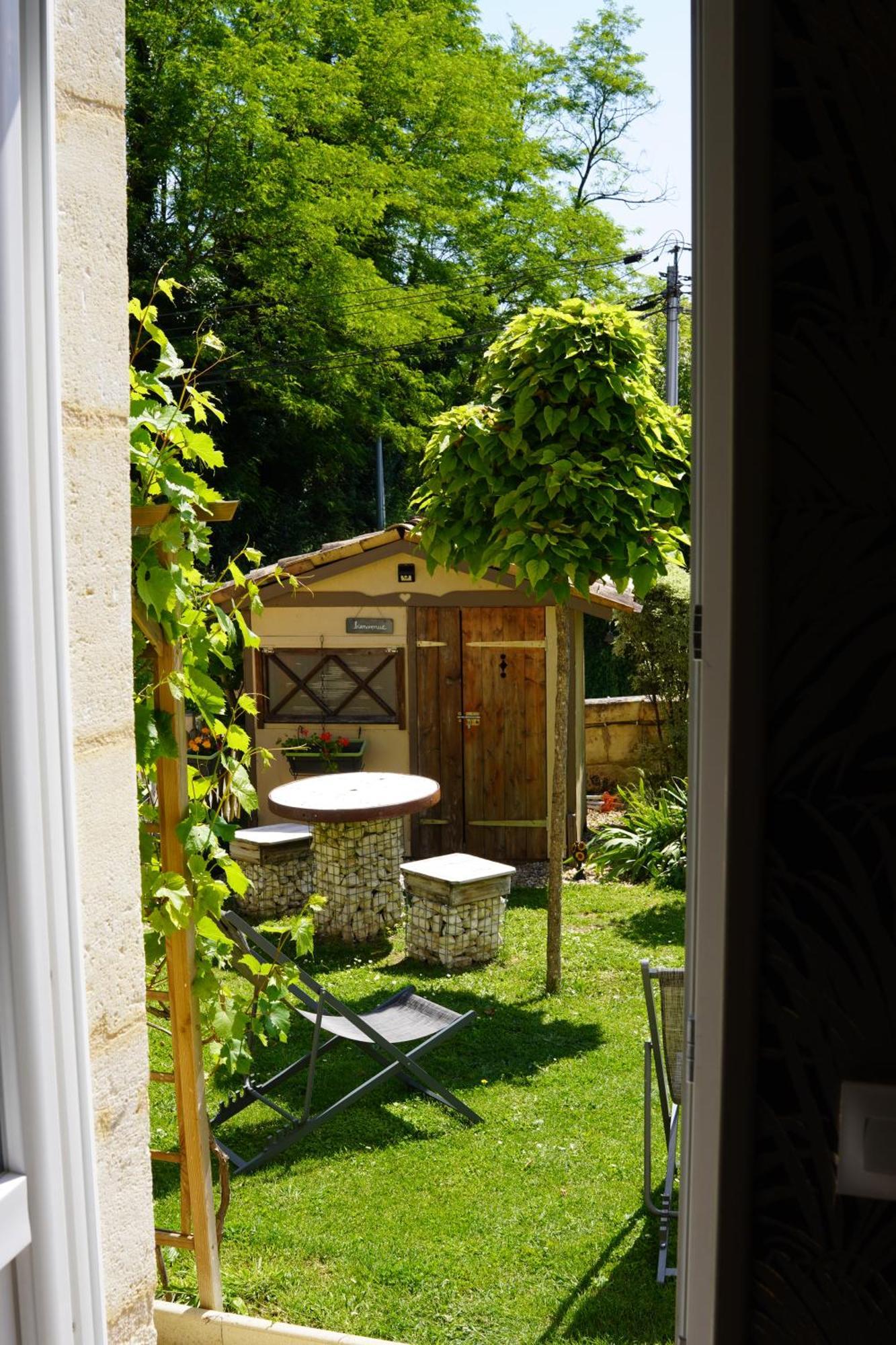 Bed and Breakfast La Girondine Galgon Exterior foto